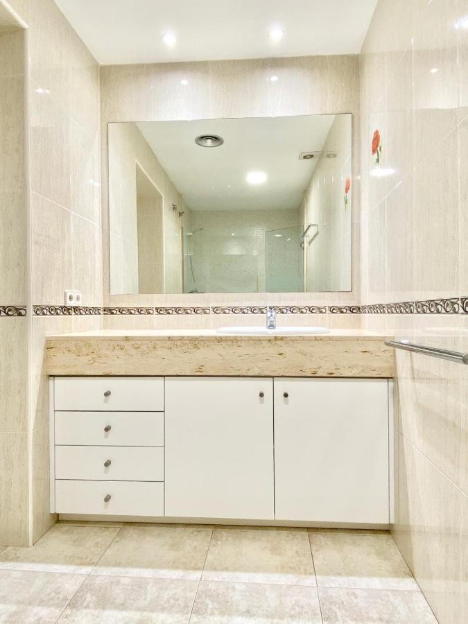 Appartement Devant La *